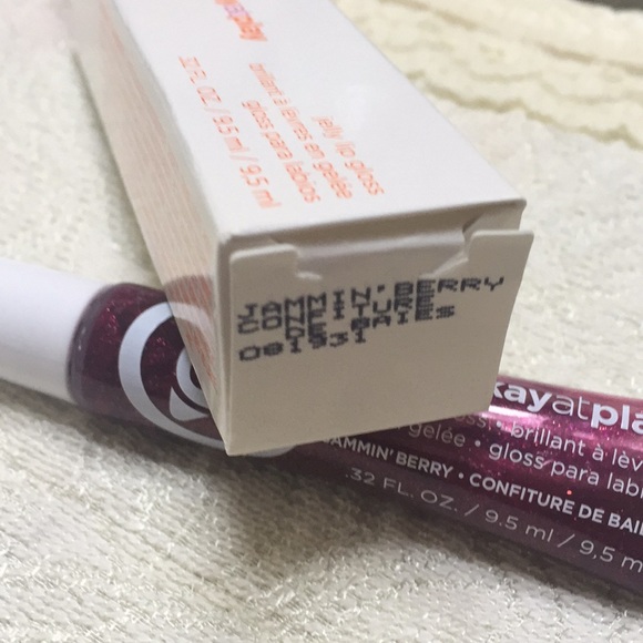 🎉3for$10🎉 MK Jammin Berry Lip Gloss - Picture 2 of 2